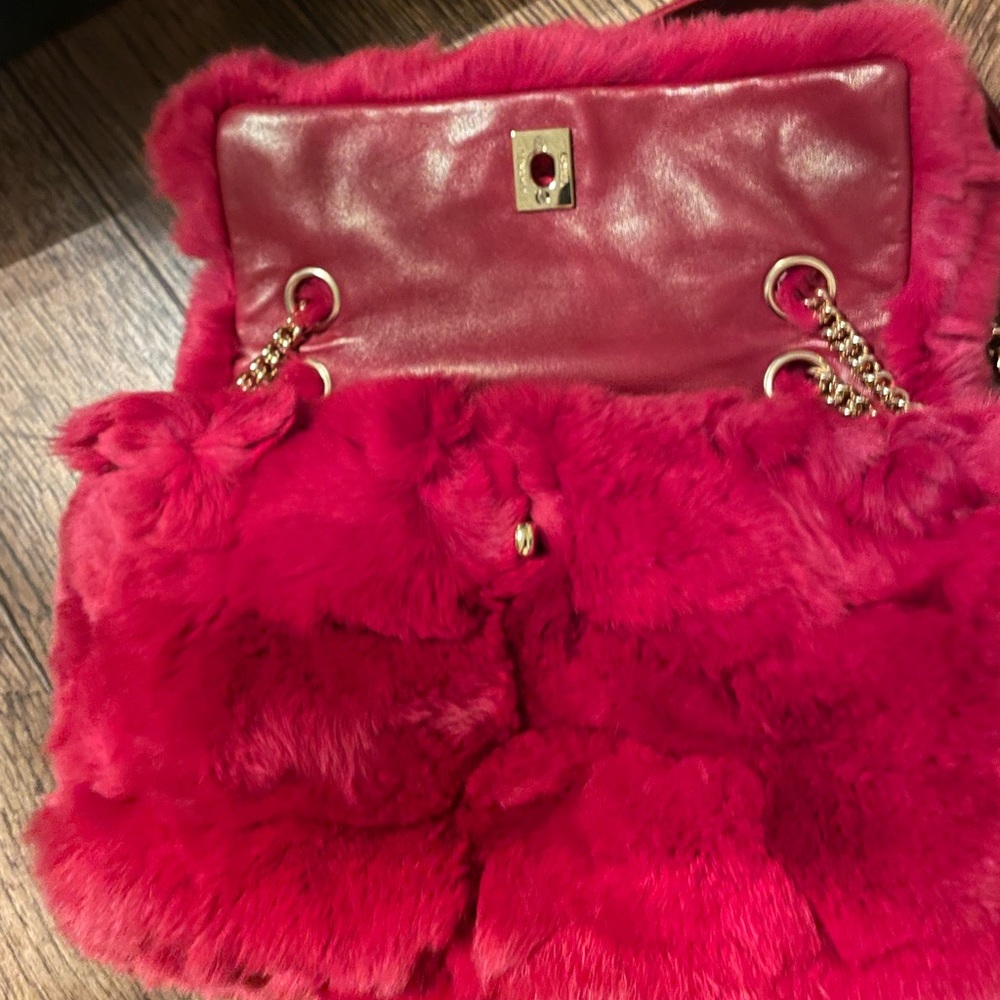 Chanel limited edition red rabbit fur bag - Picture 2 of 7